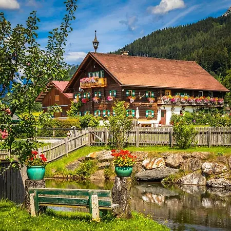 Holiday home Bauernhof Lehengut
